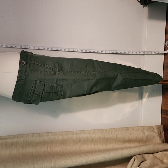 Daisy Fuentes Capris size 6P - Picture 2 of 8